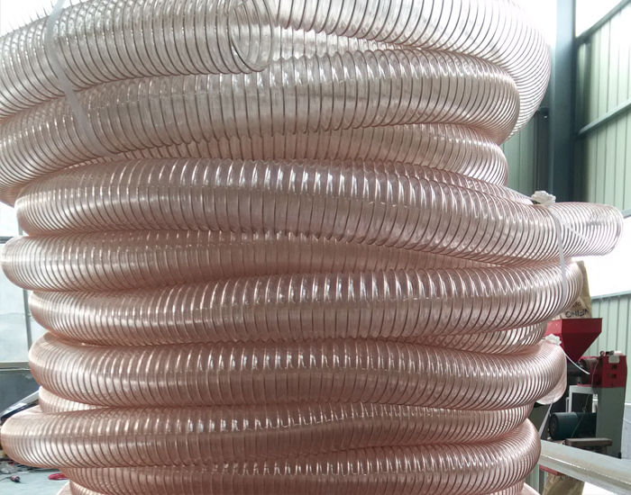聚氨酯（tpu）钢丝伸缩管